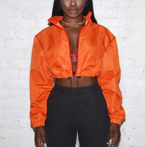 Nouvelle veste coupe-vent pour femme, style tendance, logo personnalisé, fermeture éclair en nylon, coupe ample, légère, pour l'extérieur - Product Image 5