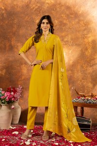 Ensemble Kurta en coton moutarde pour femme avec dupatta fleuri, coupe classique, tenue décontractée traditionnelle indienne et pakistanaise, broderie longue jusqu'au sol - Product Image 1
