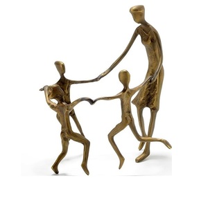 Sculpture contemporaine en aluminium moulé développée pour enrichir les espaces de vie grâce à l'expression créative et à la qualité - Product Image 3