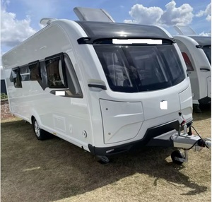 Caravane économique pour le camping et les voyages, offrant un confort essentiel, un espace de couchage, un rangement et une conception simple et pratique. - Product Image 6