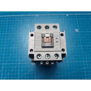 Contactor Magnético LS ELECTRIC MC-32a Usado Como Está, Piezas de Equipos Semiconductores Legacy - Product Image 3