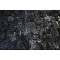 Dalles de granit noir poli de qualité supérieure, épaisseur 3 cm, sciées à la scie à bande, écologiques, pour revêtements de sol modernes et comptoirs de cuisine, durables, fabriquées en Inde