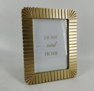 Luxury Minimalist <b>Gold</b> Ribbed Design Metal Photo <b>Frame</b> Modern Tabletop <b>Picture</b> <b>Frame</b> for Home Decor Office Desk Decoration - Product Image 1