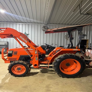 Tracteur agricole puissant Kubota L3400 60 CV 4x4 avec pompe à engrenages et boîte de vitesses pour usage agricole intensif - Meilleur prix disponible - Product Image 1