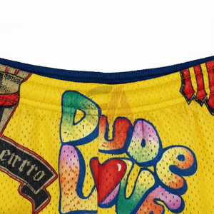 กางเกงขาสั้นชายแบบทันสมัยปี 2026 พิมพ์ลายทั้งตัว น้ำหนักเบา เป็นมิตรกับสิ่งแวดล้อม ผลิตจากโพลีเอสเตอร์ เหมาะสำหรับใส่ไปชายหาด - Product Image 2