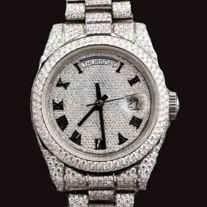 นาฬิกาข้อมือผู้ชายสไตล์ฮิปฮอป ตัวเรือนทรงกลมประดับเพชรโมอิสซาไนต์เต็มหน้าปัด พร้อมฟังก์ชั่นแสดงวันและวันที่อัตโนมัติ หน้าปัดกระจก - Product Image 4