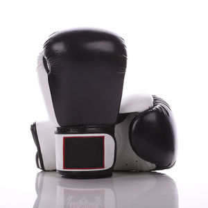 Guantes de Boxeo de PVC de Alta Calidad con Logotipo Personalizado – Guantes Transpirables y Cómodos para Entrenamiento y Sparring, Venta al Por Mayor en Pakistán - Product Image 4
