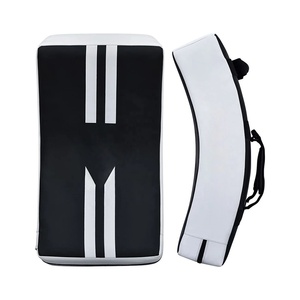 Protectores de Pierna Ajustables de Microfibra de Alta Resistencia para Entrenamiento de Muay Thai, Boxeo y Artes Marciales - Product Image 4