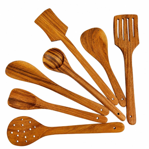 Ensemble d'ustensiles de cuisine en bois : spatule, cuillère, spatule ajourée, outils de mélange pour la cuisine domestique - Product Image 1