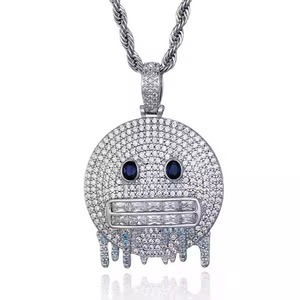 Pendentif unisexe plaqué or avec design inspiré des diamants étincelants pour la mode hip-hop et le port quotidien - Product Image 3
