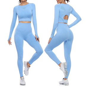 Conjunto de Yoga Verde con Espalda Cruzada, Leggings de Cintura Alta, Transpirables, con Malla y Recortes, Ropa Deportiva de 2 Piezas, Sin Costuras - Product Image 1