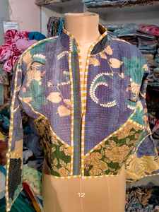 Chaqueta de Invierno Reversible y Transpirable para Mujer, Acolchada con Diseño Kantha de Colores Variados, Hecha a Mano con Algodón, Talla Única - Product Image 4