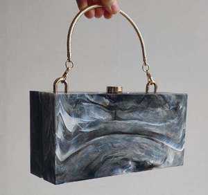 Bolso de Mano Cuadrado de Resina Pintado a Mano con Diseños de Flores y Modelos de Moda para Arte y Coleccionismo, Bolso de Resina por MULTI CRAFT - Product Image 6