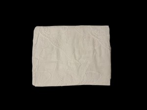 Tela Bordada Dori de Algodón Blanco Premium en Oferta |   Tela de Algodón con Bordado Floral para Vestidos, Kurtis y Decoración del Hogar - Product Image 3