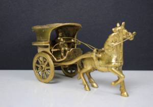 Nirmala Handicrafts - Estatua de Carreta de Caballos Hecha a Mano en Latón de Rajasthan - Regalo de Inauguración de Casa - Product Image 2