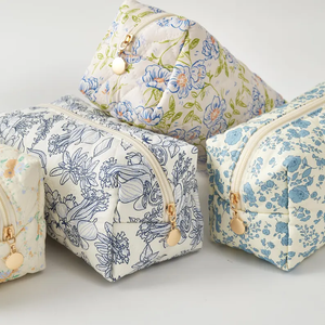 Bolsas de Maquillaje de Algodón con Diseño Vintage, Bolsa Cosmética Grande con Cierre para Organizador, Almacenamiento Portátil de Viaje, Regalo Hecho a Mano en Rajasthan - Product Image 3