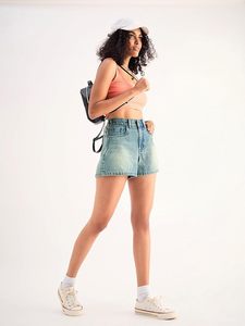Shorts de Mezclilla Ecológicos 100% Algodón para Mujer, con Cinturón, Cintura Media, Acabado Stonewashed, Diseño Asimétrico Sexy, Estilo Casual de Verano - Product Image 4