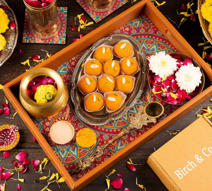 Bandeja de Madera MDF Hecha a Mano de 10 x 15 Pulgadas con 4 Posavasos Gratis, Bandeja Decorativa Pintada a Mano - Product Image 3