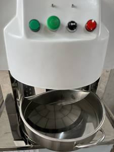 Divisora de Masa Eléctrica Nueva 2025 para Panadería, 720x600x1300, 1.5Kw, 220V, Protección contra Sobrecalentamiento, 1 Año de Garantía, Minh Tam MCD, Vietnam - Product Image 6