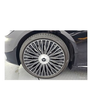 Mercedes-Benz Classe S Maybach S680 4MATIC Modèle décembre 2023 17 075 km Boîte de vitesses automatique Volant à gauche Sièges en cuir Arrière - Product Image 5