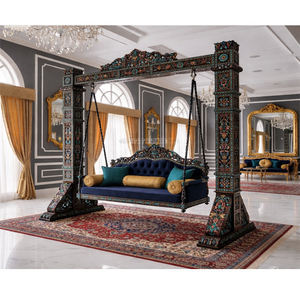 Exclusivo Conjunto de Columpio Jhula de Madera de Teca Tallado a Mano Royal Darbar, Estilo Estético, Columpio/Onjhal de Madera con Tallado de Águila para Interiores, Venta en EE. UU. - Product Image 1