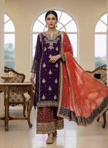 Conjunto de Kurti y Palazzo de Georgette Sintética para Mujer con Dupatta |   Traje Étnico de Fiesta con Lentejuelas, Bordado Zari y Adornos de Perlas - Product Image 2