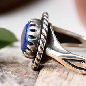Bague bohème en argent sterling 925 faite à la main d'inspiration vintage Lapis Lazuli pièce de déclaration pierre naturelle bijoux chrétiens - Product Image 2