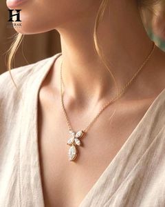 Pendentif floral personnalisé en or 14 carats avec diamant marquise, breloque délicate en diamant pour collier, vente en gros de bijoux fins - Product Image 2