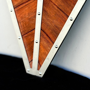 Escudo de Madera Estilo Vikingo de 18 Pulgadas, Accesorio de Disfraz para Cosplay, Inspirado en el Mundo Nórdico Medieval, Decoración para Exhibición en Pared - Product Image 3