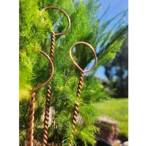 Estaca de cobre puro retorcida a mano para jardín, electrocultivo, salud de las plantas y soporte para plantas, alambre de cobre disponible en grandes cantidades - Product Image 1