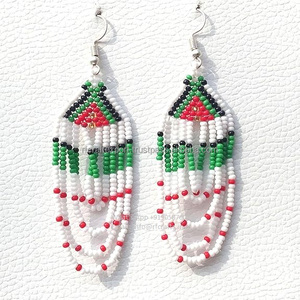 Conjunto de collar de gargantilla de cuentas de cristal en capas tribales ucranianas con pendientes a juego - Product Image 6