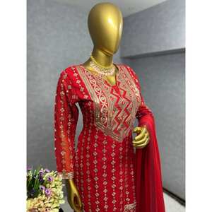 Salwar Kameez de Poliéster de Diseño - Conjunto de Fiesta con Top y Pantalón y Hermosa Dupatta Talla XL - Product Image 1