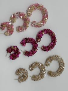 Pendientes de Aro con Lentejuelas Florales para Mujer, Hechos a Mano, con Cuentas, Joyería Moderna, Regalo - Product Image 3