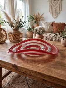 Jarrón de Vidrio Rojo Artesanal, Jarrón Decorativo de Forma Irregular, Centro de Mesa para Bodas y Decoración del Hogar - Product Image 1