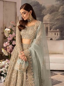 Elegante Lehenga Choli Plateado Bordado, Vestido Largo Tradicional para Bodas y Fiestas, de Alta Calidad y Listo para Usar, para Mujer - Product Image 2