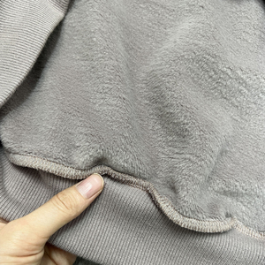 เสื้อฮู้ดผู้ชายแบบสปอร์ตผ้าฝ้ายทรงเข้ารูป ราคาถูก รับผลิตตามแบบ OEM สำหรับฤดูใบไม้ร่วง ดีไซน์เรียบง่าย ระบายอากาศได้ดี - Product Image 5