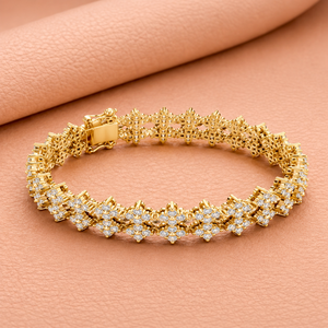 Bracelet à maillons floraux en diamant trois tons avec motif ajouré, bijoux de mariage de luxe pour femmes - Product Image 3