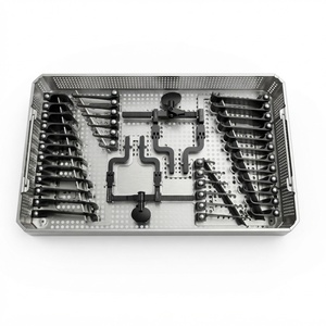 Ensemble de rétracteurs McCullouch de qualité supérieure, comprenant des lames larges de 27 mm à 6 dents, des lames étroites de 20 mm à 4 dents, un crochet et des lames dentées. - Product Image 1