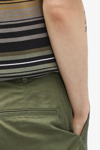 Shorts Bermuda Vert Olive Personnalisables pour Hommes – Taille Mi-Haute, Fermeture Boutonnée, Style Décontracté, Séchage Rapide, Poches et Tenue Décontractée - Product Image 5