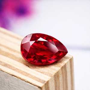 Pierre précieuse naturelle rouge sang, forme poire, facettée, authentique, certifiée GGI, pour la création de bijoux - Product Image 3
