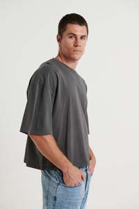 Camiseta Oversize Corta de Algodón 100% para Hombre, Hombro Caído, Estampado Personalizado, Estilo Urbano, Marca Privada - Product Image 2