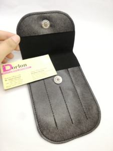 Prix de gros de la pince à épiler pour les sourcils Emballage de pochures Matériau de haute qualité Logo personnalisé Emballage de pochoirs en cuir artificiel au Pakistan - Product Image 5