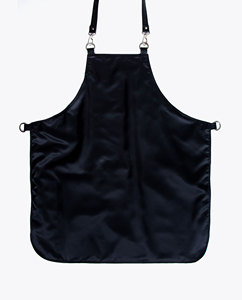 ผ้าคลุมตัดผมแบบซาติน สายปรับได้ สีดำ สำหรับใช้ในร้านเสริมสวย - Product Image 2