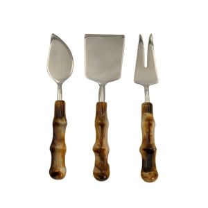 Juego de 3 Utensilios para Queso de Acero Inoxidable con Mango de Resina, Juego de Queso Pulido a Espejo para Uso en el Hogar, Hoteles y Restaurantes - Product Image 1