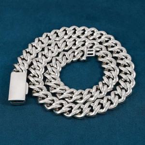 Collier chaîne cubaine baguette sertie de pierres, style hip-hop de luxe, épais et imposant, finition or blanc, unisexe - Product Image 2