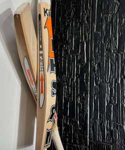 Bate de Críquet Ihsan Sports Serie Clásica Edición King, Madera de Sauce Inglesa, Ligero y Duradero, con Funda Protectora y Agarre Extra - Product Image 6