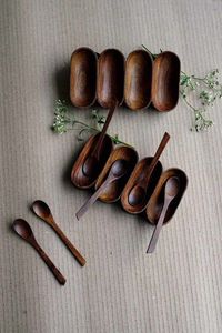 Juego de cucharas de cocina de madera hechas a mano con madera natural de mango y acacia para uso en la cocina - Product Image 3