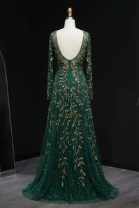 Robe de soirée élégante à sequins et perles de qualité couture, avec manches cape, service OEM professionnel, vêtements de fête haut de gamme - Product Image 2