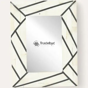 Elegante Marco de Fotos de Lujo Hecho a Mano con Incrustaciones de Hueso y Acabado Brillante de Calidad Premium por Tradebyd - Product Image 1