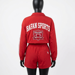 Conjunto Corto de Chaqueta Corta con Cremallera y Logotipo Bordado para Mujer, en Poliéster Taslon 120 GSM, Color Rojo - Product Image 2